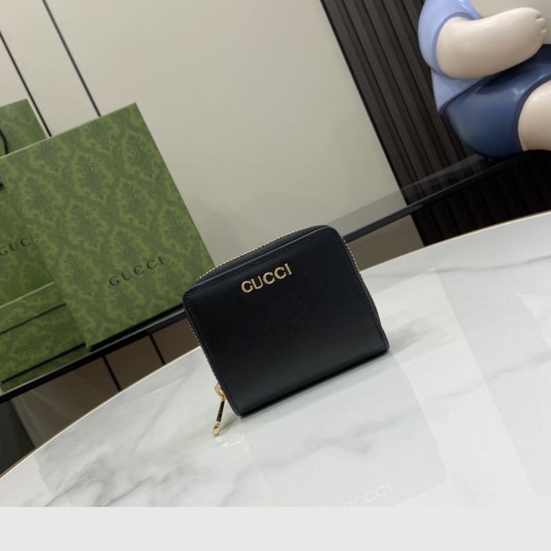 G*u*i wallets & purse